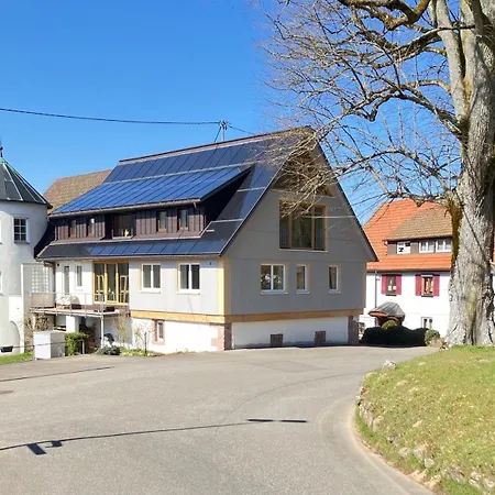 Schwarzwald-ferienwohnungen Haus Linde Apartment *