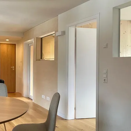 Schwarzwald-ferienwohnungen Haus Linde بيرسبرون